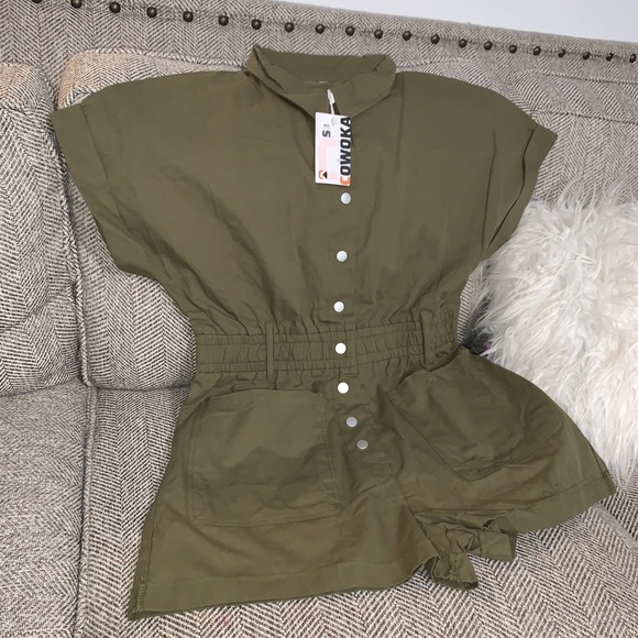 Cowoka Women's Short Cuffed Sleeve Utility Rompers - Picture 7 of 8